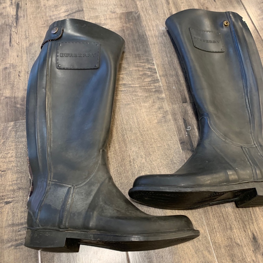 Burberry rain boots